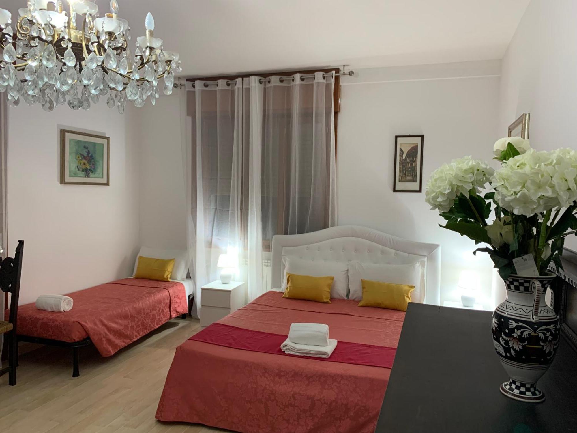 Venice Popular Homestay