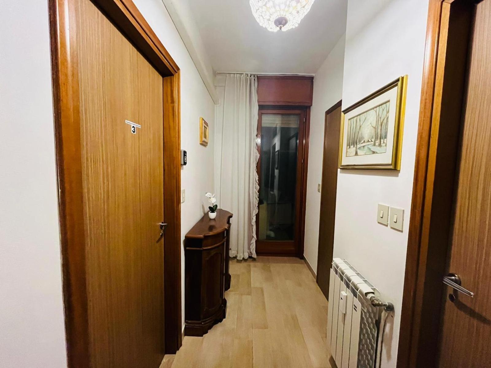 Venice Popular Homestay Mestre